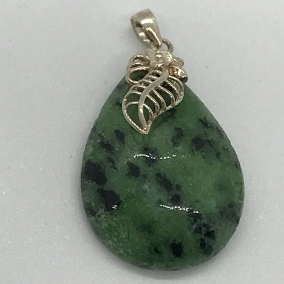 Ruby in Zoisite Pendant with Leaf Bail - Picture 12 of 15